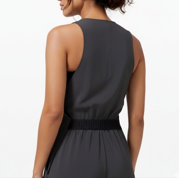 Lululemon Vindur Onesie lululemon LAB Graphite Grey Size 4. - Picture 8 of 16